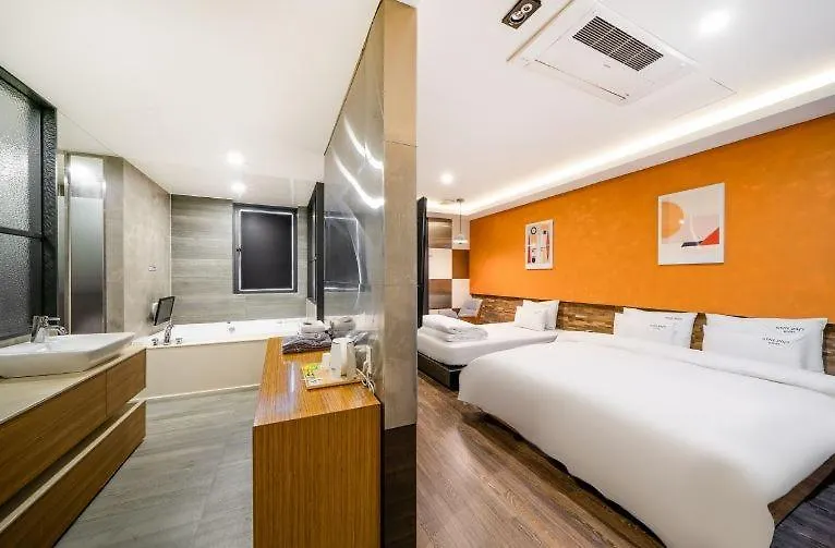 Stay 247 Gimhae